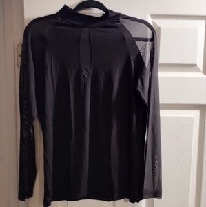 NWOT Milan Kiss Black Long Sleeve Top